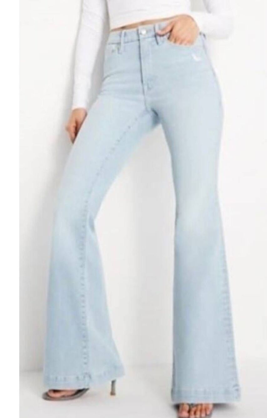 Good American Always Fits Good Leg Flare Light Wash Denim Jeans- Size 14-18